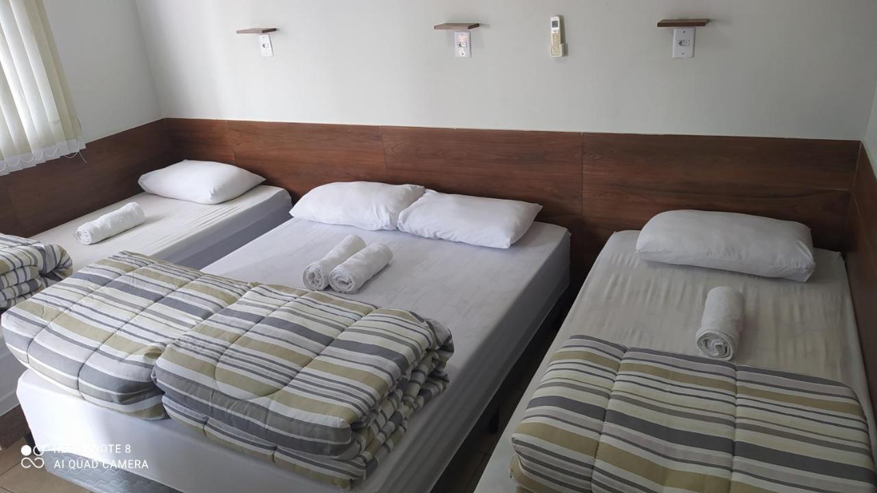 Pousada Quarto Familiar Com Ar,Frigobar,Wi Fi, Garagem Aparecida  Δωμάτιο φωτογραφία